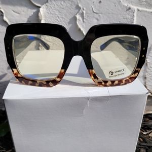 Brand new big rimmed glasses!